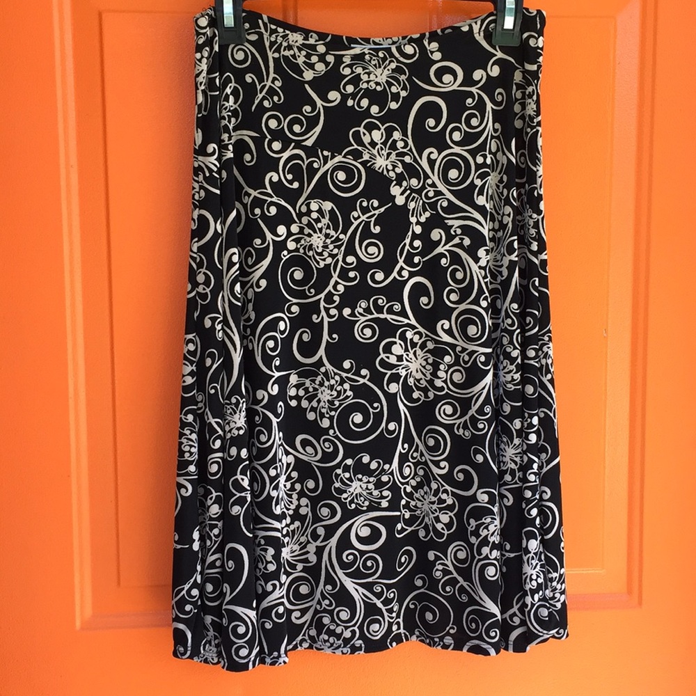 Ladies skirt